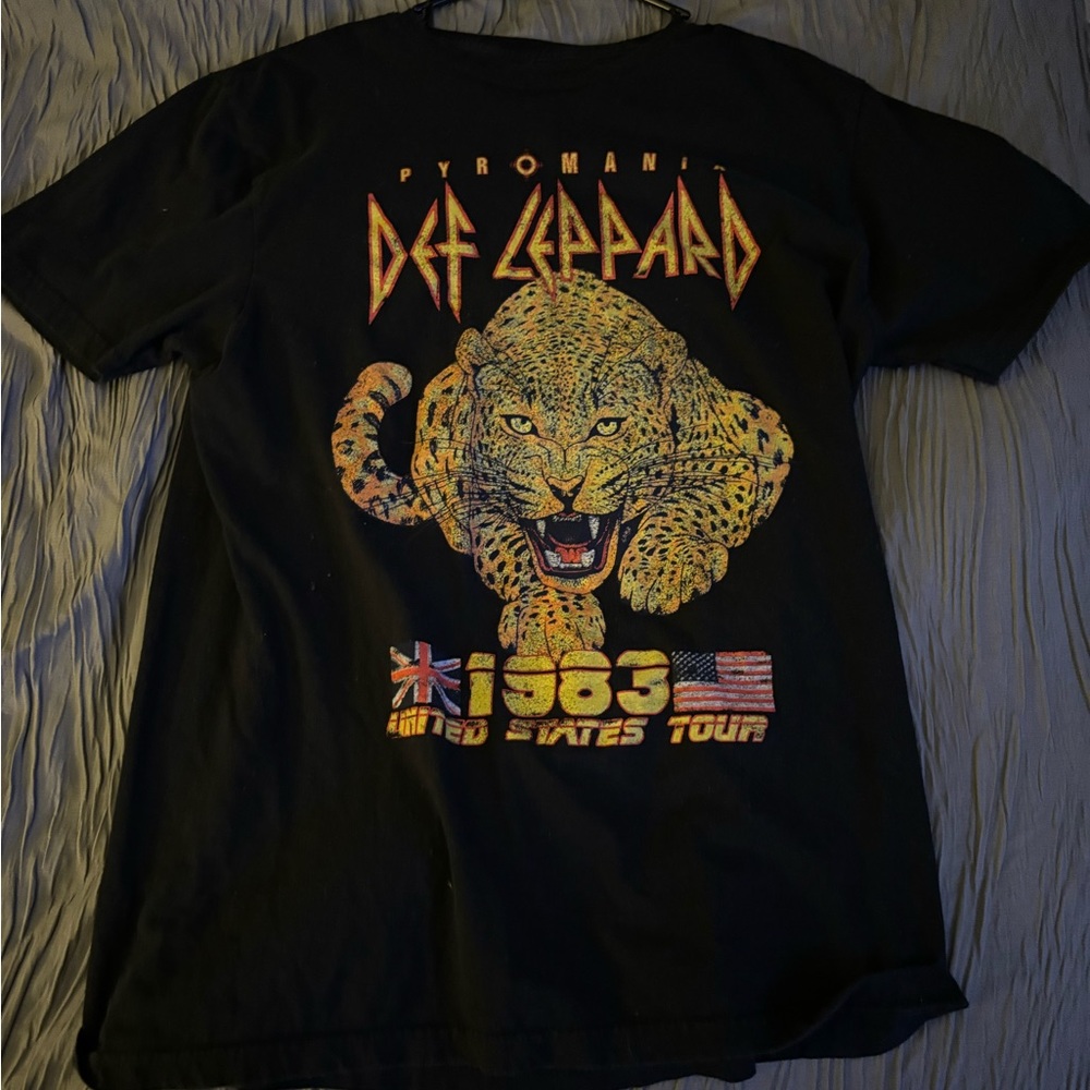 Def leopard shirt cool design